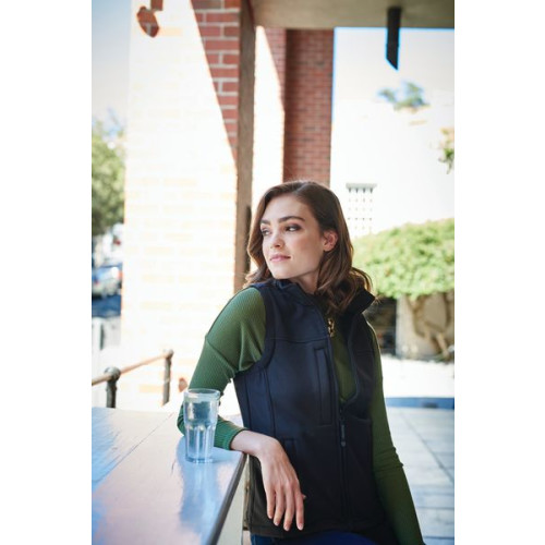 TRA790&Acirc;&nbsp;Regatta WOMEN'S FLUX SOFTSHELL BODYWARMER&Acirc;&nbsp;